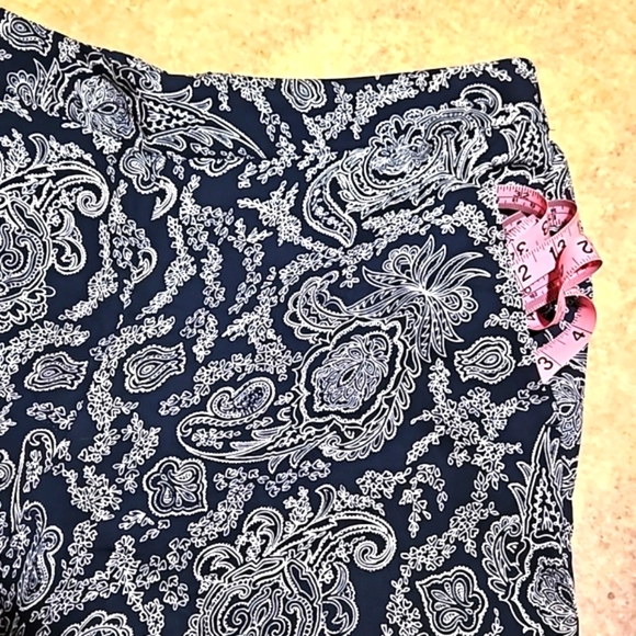 Theory | Navy Blue Paisley Silk Pull On Dress or Casual Pants - Picture 13 of 14